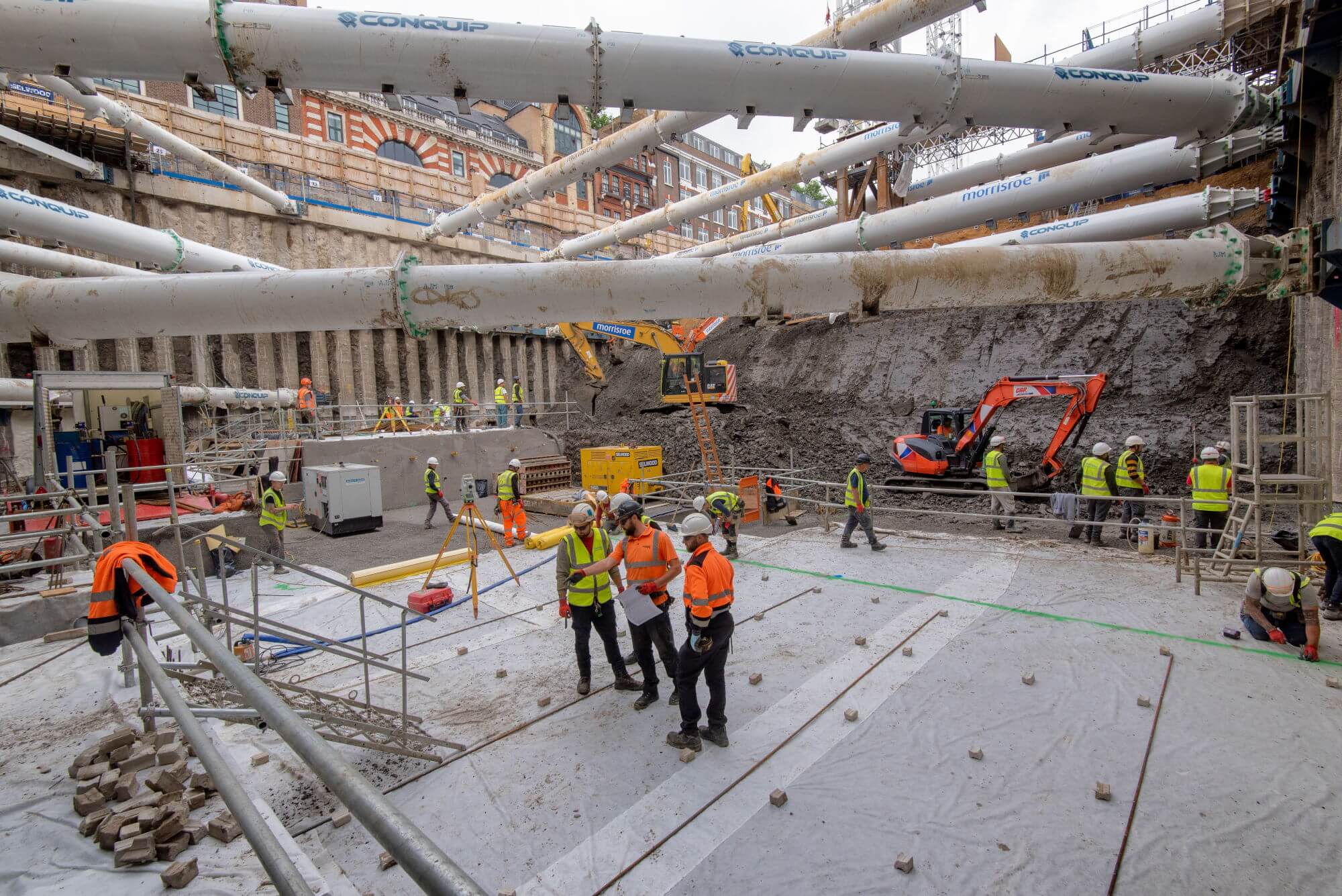 Deep excavations & retaining structures